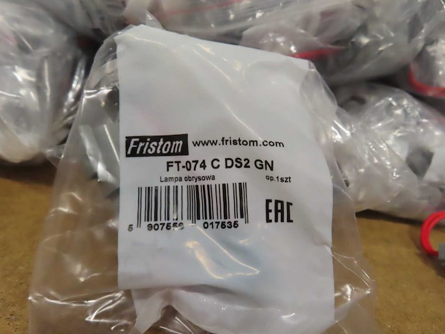 Fristom - ft-074 c ds2 gn - achterlampjes led rood (365x) - afbeelding 2 van  3