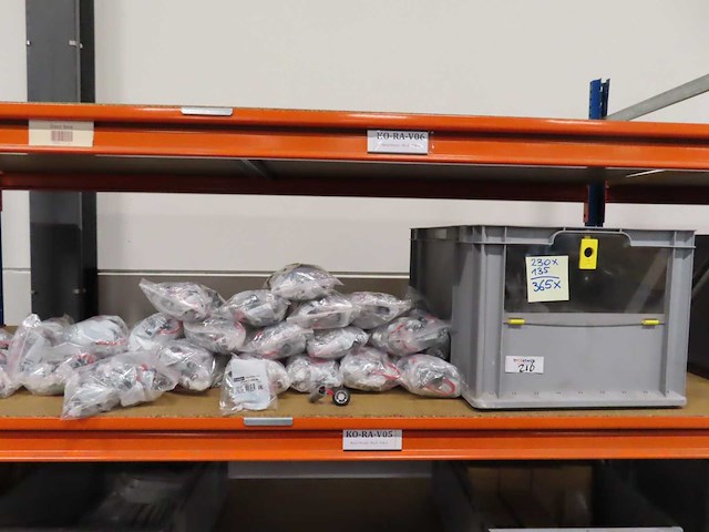 Fristom - ft-074 c ds2 gn - achterlampjes led rood (365x) - afbeelding 3 van  3