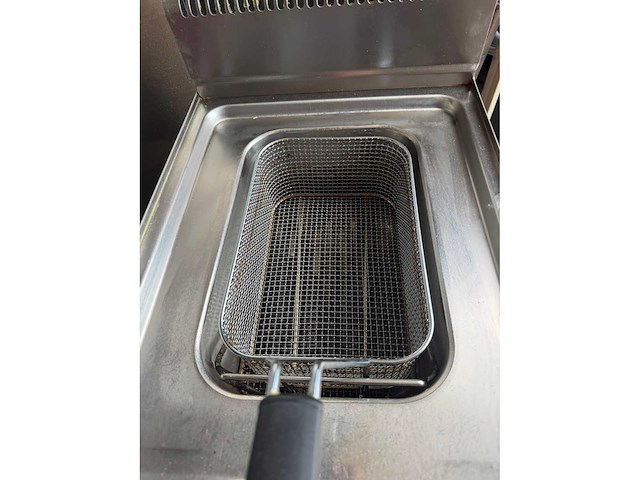 Friteuse 380v - afbeelding 6 van  7