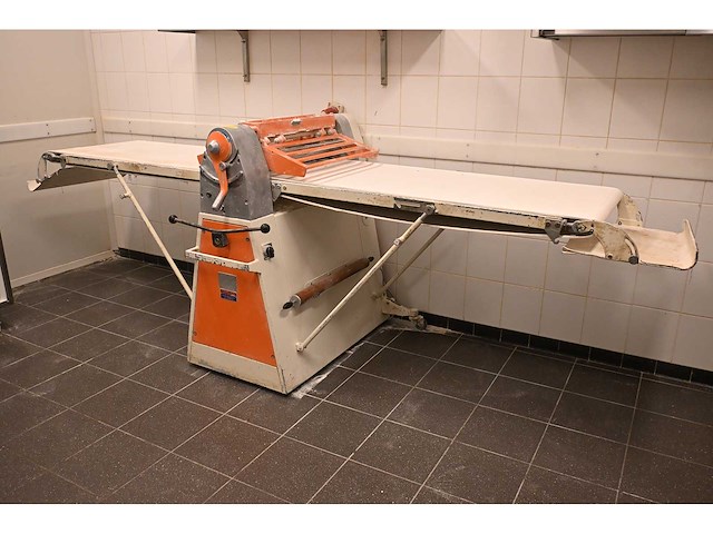 Fritsch rollfix uitrolmachine - afbeelding 1 van  8