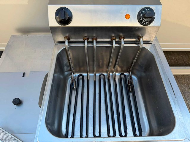 Frituurpan - ongebruikt - friteuse - afbeelding 3 van  3