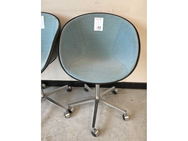 Fritz hansen - conference rin chair (4x) - afbeelding 9 van  11