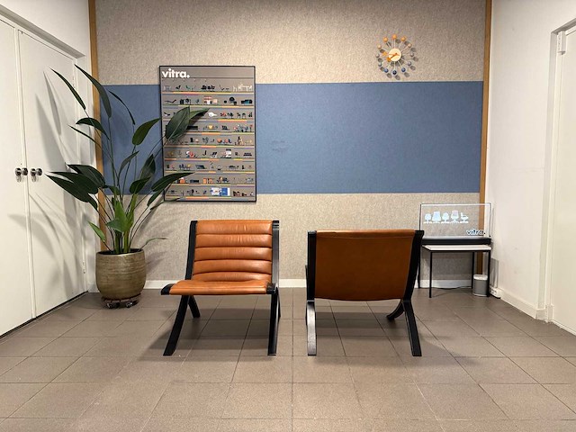 Fritz hansen ax chair cognac leder zwart hout (2x) - afbeelding 10 van  14