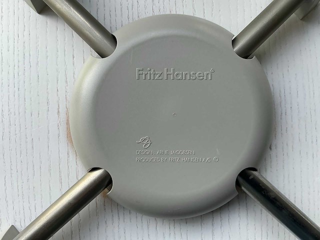 Fritz hansen hvid white stoel (3x) - afbeelding 6 van  7