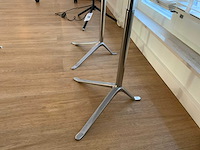 Fritz hansen little friend bijzettafel (2x) - afbeelding 8 van  8