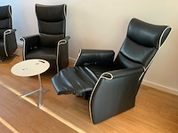 Fritz hansen little friend frans molenaar bijzettafel en 2 relax fauteuils - afbeelding 8 van  14