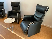 Fritz hansen little friend frans molenaar bijzettafel en 2 relax fauteuils - afbeelding 9 van  14