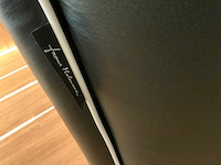 Fritz hansen little friend frans molenaar bijzettafel en 2 relax fauteuils - afbeelding 14 van  14