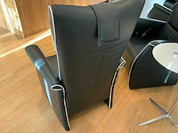 Fritz hansen little friend frans molenaar bijzettafel en 2 relax fauteuils - afbeelding 8 van  17