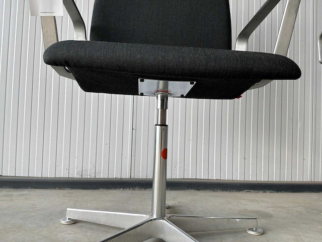 Fritz hansen oxfort vergaderstoel (2x) - afbeelding 4 van  6