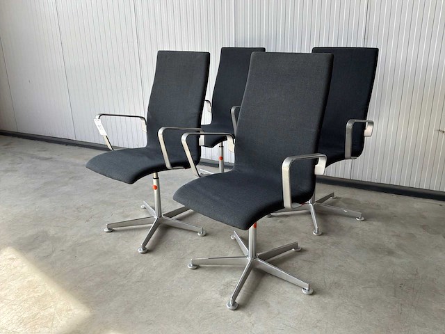Fritz hansen oxfort vergaderstoel (4x) - afbeelding 1 van  7