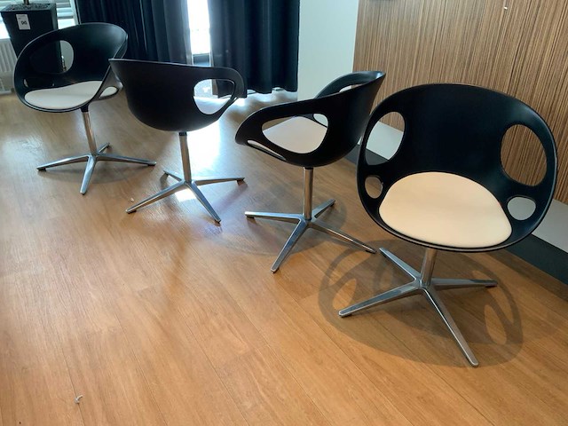 Fritz hansen rin eetkamerstoel (4x) - afbeelding 2 van  10