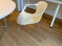 Fritz hansen tafel en stoelen - afbeelding 2 van  13