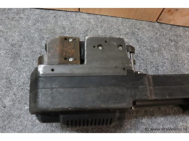 Fromm omsnoeringsapparaat p325 incl. transportwagen - afbeelding 10 van  14