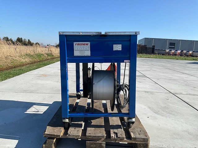 Fromm pm206 semi-automatische spanmachine - afbeelding 3 van  7