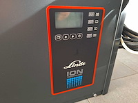 Fronius - 2022 - lithium-ion lader - heftruck toebehoren - afbeelding 2 van  6