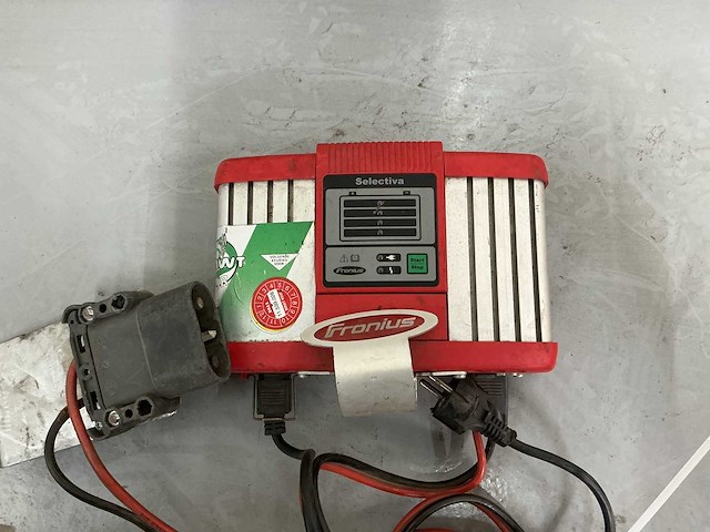 Fronius - 24v 32a - battery chargers - afbeelding 1 van  2