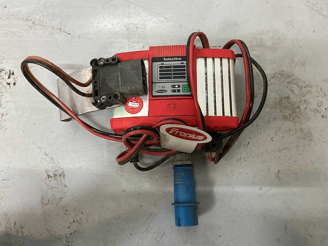 Fronius - 24v 32a - battery chargers - afbeelding 1 van  2