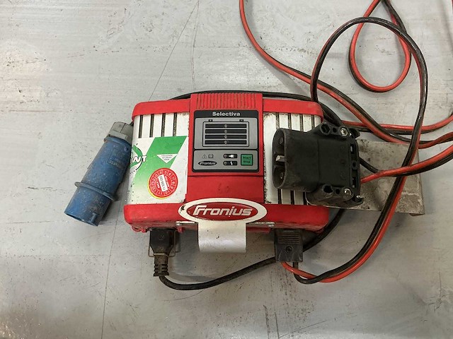 Fronius - 24v 32a - battery chargers - afbeelding 1 van  2