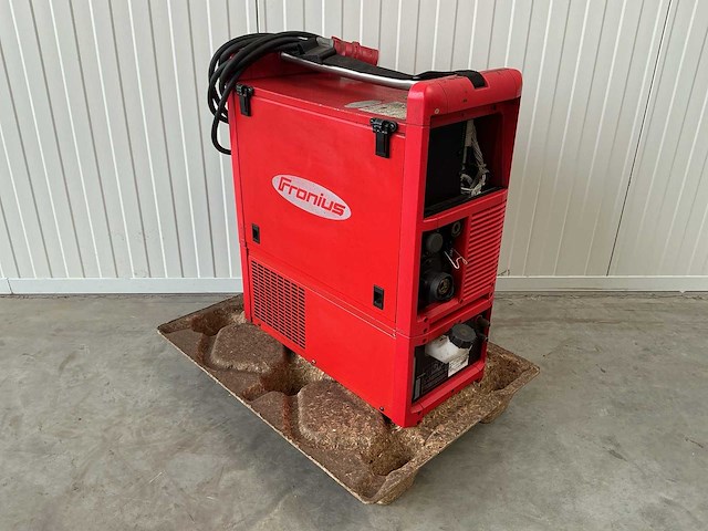 Fronius transpuls synergic 2700 lasapparaat - afbeelding 2 van  10