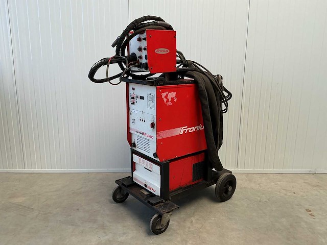 Fronius transsynergic 330 lasapparaat - afbeelding 1 van  13