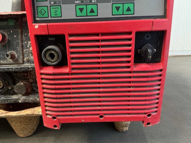 Fronius transsynergic4000 d lasapparaat - afbeelding 9 van  9