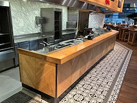 Frontcooking counter met apparatuur & afzuigkap (combinatiekavel 26 t/m 37)