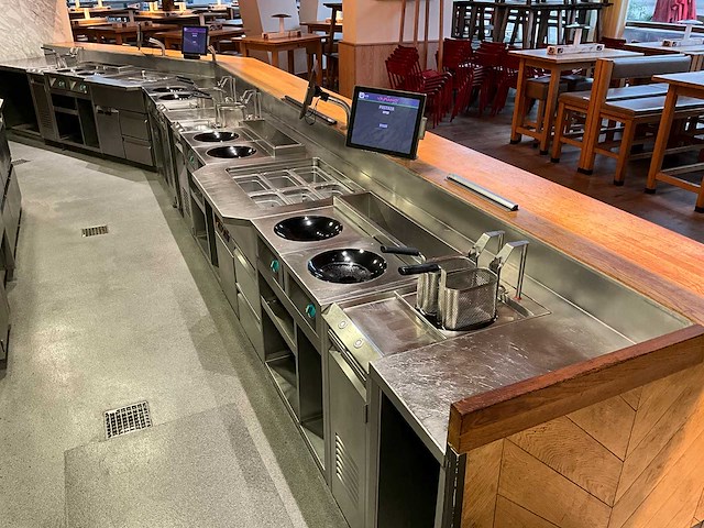 Frontcooking counter met apparatuur & afzuigkap (combinatiekavel 26 t/m 37) - afbeelding 7 van  12