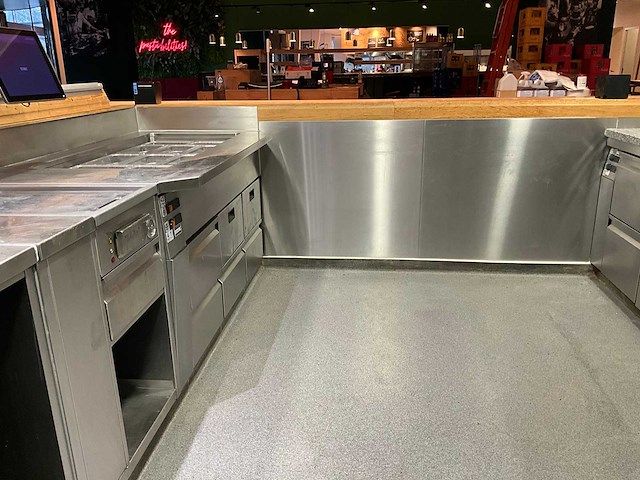 Frontcooking counter met apparatuur (combinatiekavel 14 t/m 20) - afbeelding 3 van  11