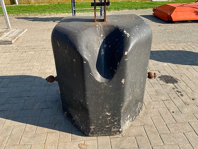 Frontgewicht ‘1000 kg’ - afbeelding 4 van  4