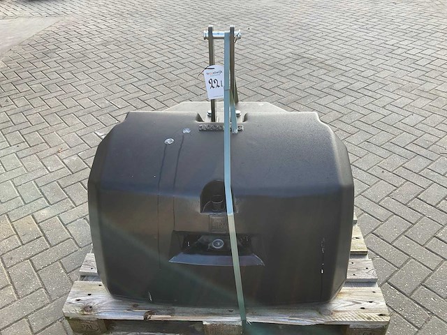 Frontgewicht, “1000kg” - afbeelding 1 van  6