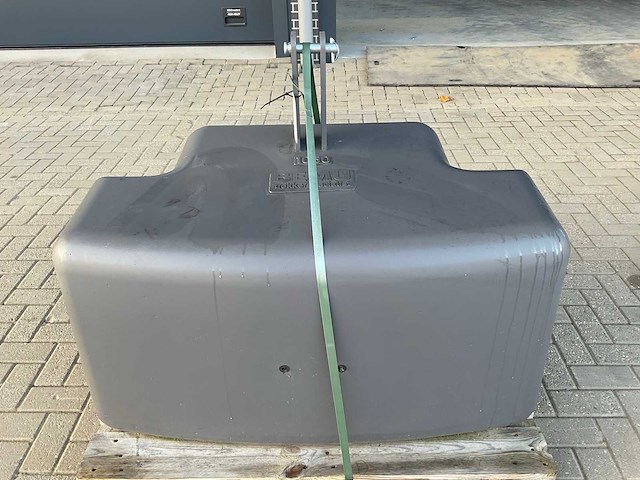 Frontgewicht, “1050kg” - afbeelding 1 van  4
