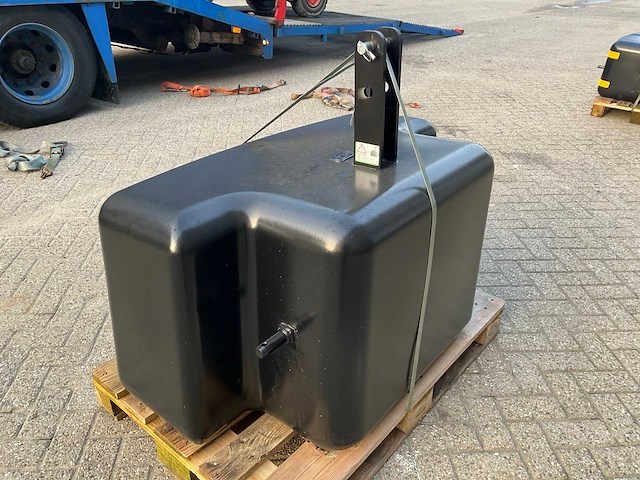 Frontgewicht, “1050kg” - afbeelding 3 van  6