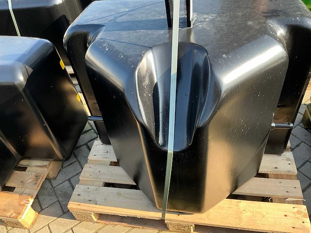 Frontgewicht “1200kg” - afbeelding 4 van  4