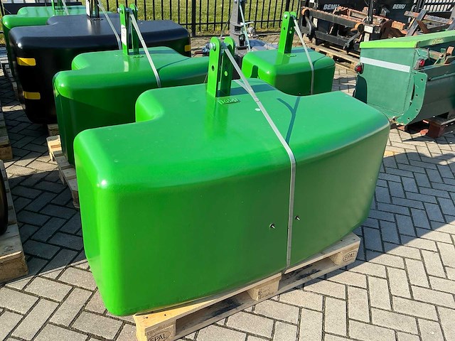 Frontgewicht “1450kg” - afbeelding 1 van  6