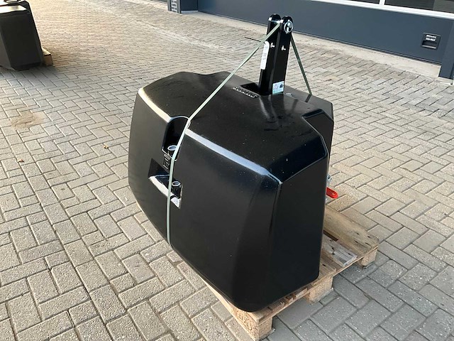 Frontgewicht, “2000kg” - afbeelding 1 van  4