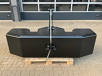 Frontgewicht, “2500kg” - afbeelding 1 van  6