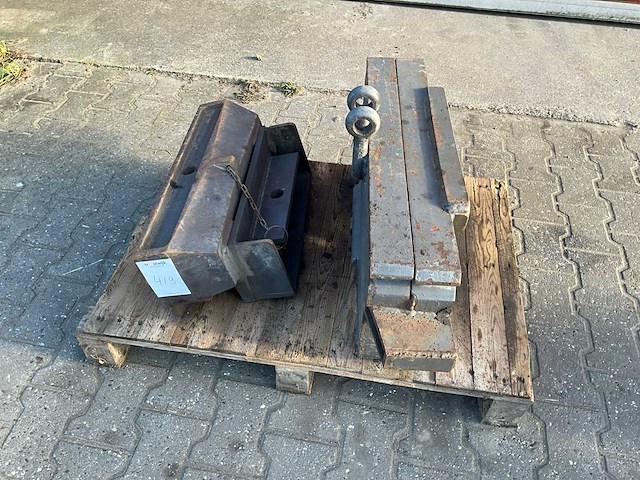 Frontgewicht (2x) - afbeelding 1 van  4