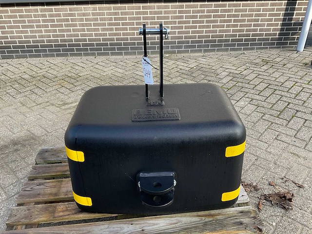 Frontgewicht, “450kg” - afbeelding 1 van  6