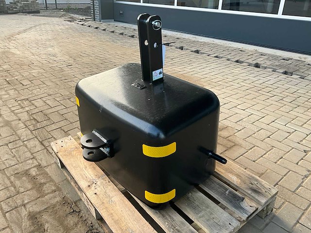 Frontgewicht, “600kg” - afbeelding 1 van  3
