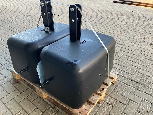 Frontgewicht, “600kg” - afbeelding 3 van  3