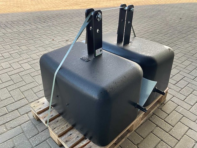 Frontgewicht, “600kg” - afbeelding 1 van  2
