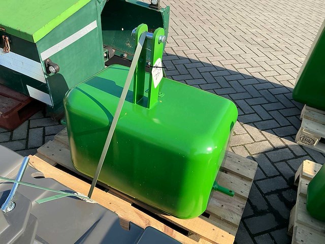 Frontgewicht “600kg” - afbeelding 5 van  5