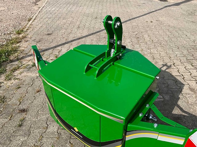 Frontgewicht 600kg - afbeelding 12 van  13
