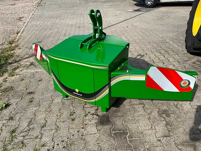 Frontgewicht 600kg - afbeelding 1 van  13