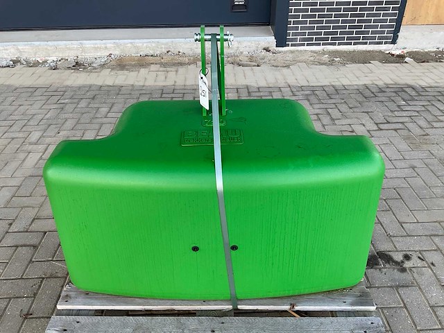 Frontgewicht, “750kg” - afbeelding 1 van  5