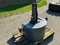 Frontgewicht ‘900 kg’ - afbeelding 1 van  6