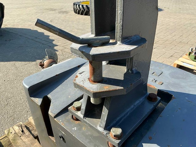 Frontgewicht ‘900 kg’ - afbeelding 5 van  6