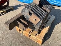 Frontgewicht set ‘450 kg’ - afbeelding 5 van  5