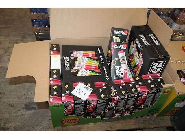 Frozen cocktail ijsjes ice24 in diverse uitvoeringen in twee dozen. ca. 400 stuks. - afbeelding 1 van  1